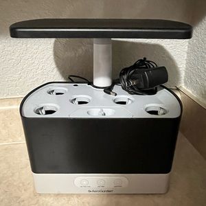 AeroGarden Harvey Indoor Hydroponic System